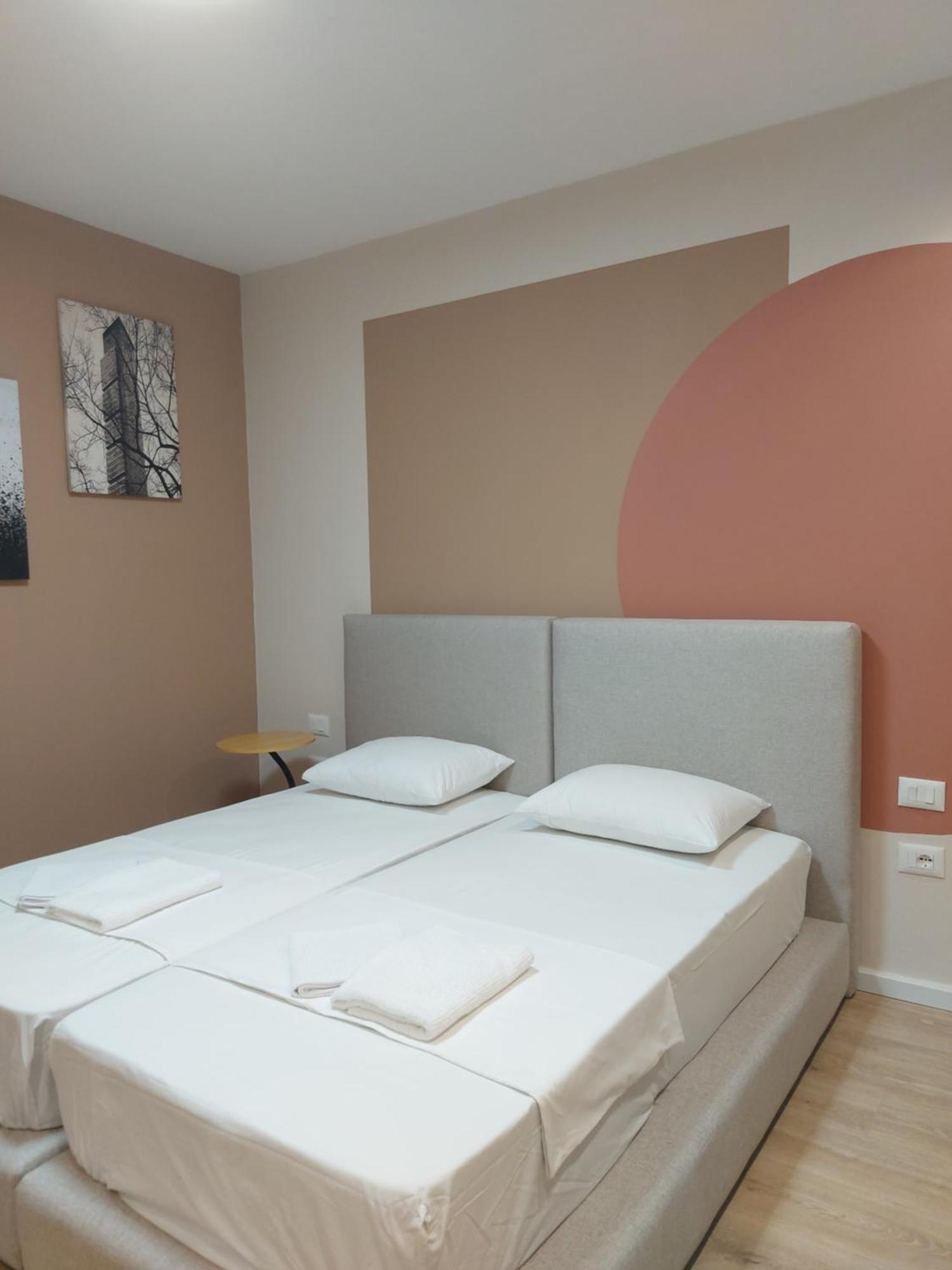 Center Cozy Nest Hotel Tirana Exterior photo